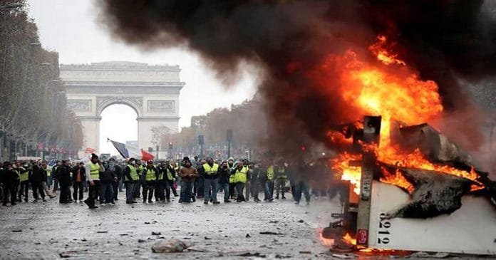 Yellow Vest