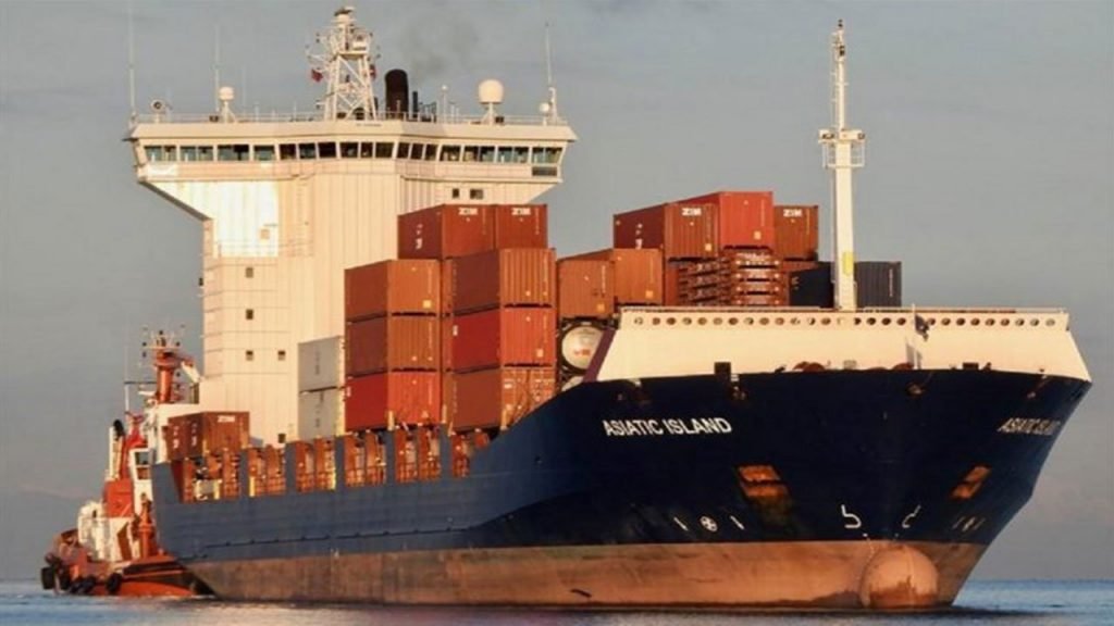 ships 