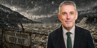 The Reward of Failure: How Thames Water Scraped Emergency Loans to Line Executive Pockets Steve Buck,Thames Water